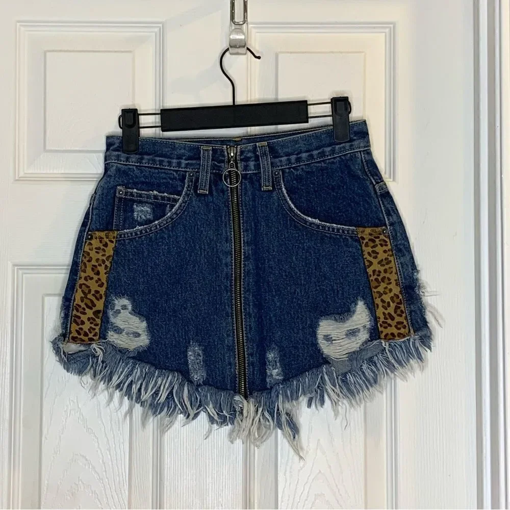 CARMAR BEATRICE Mini Jean Skirt Size 25